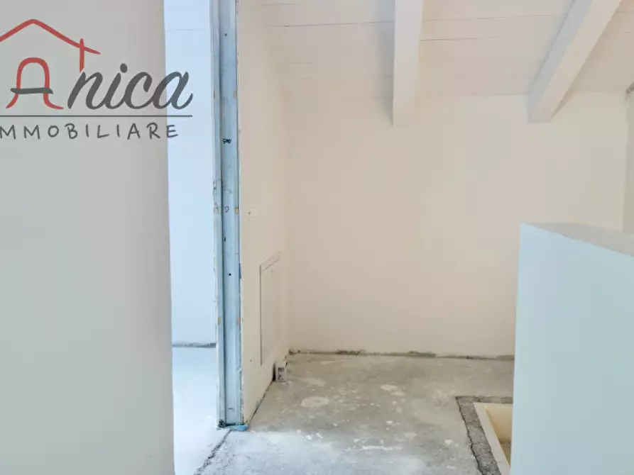 Immagine 23 di Villetta a schiera in vendita  in Lungadige Giacomo Leopardi a Trento