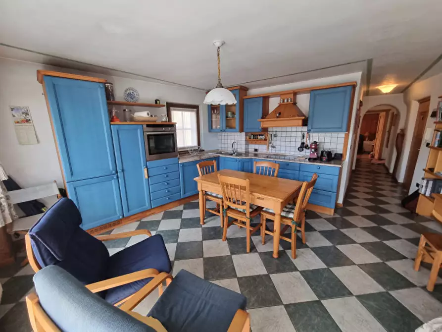 Immagine 9 di Appartamento in vendita  a Borgo D'anaunia
