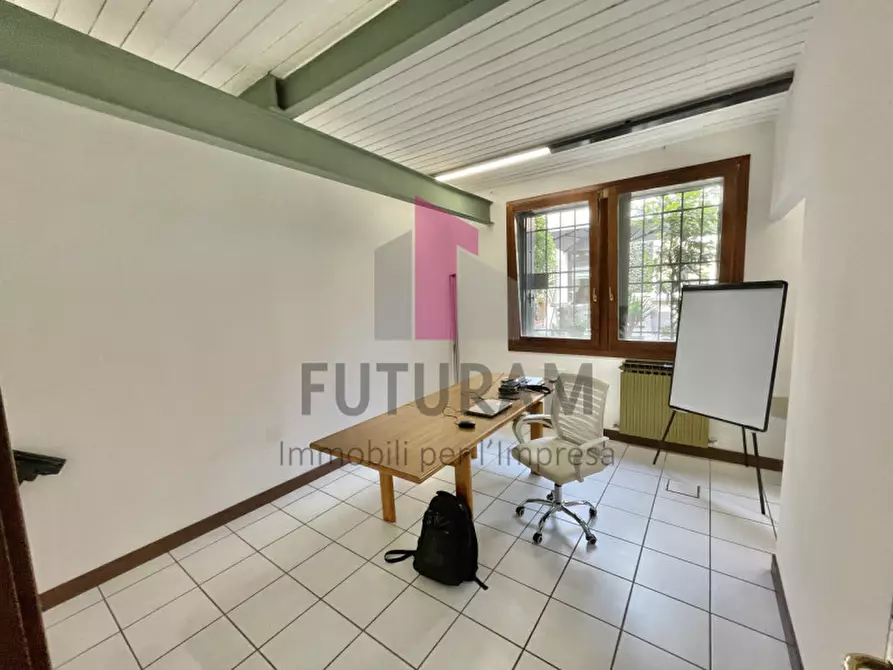Immagine 11 di Ufficio in affitto  a Montegalda