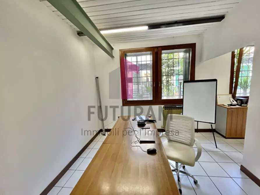 Immagine 12 di Ufficio in affitto  a Montegalda