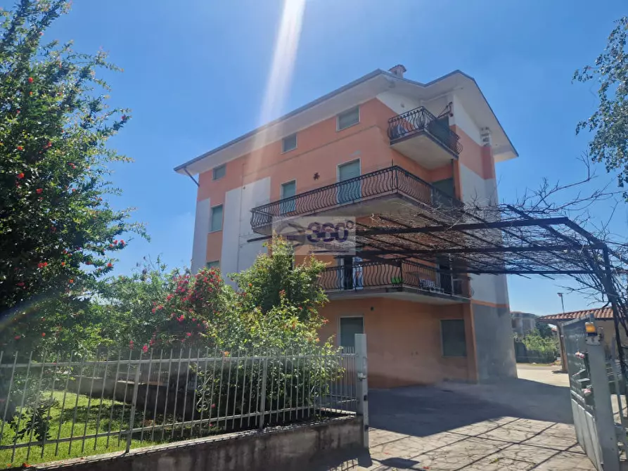 Immagine 8 di Appartamento in vendita  in Via Genova a Gussago