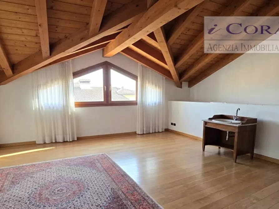 Immagine 5 di Casa trifamiliare in vendita  a Padova
