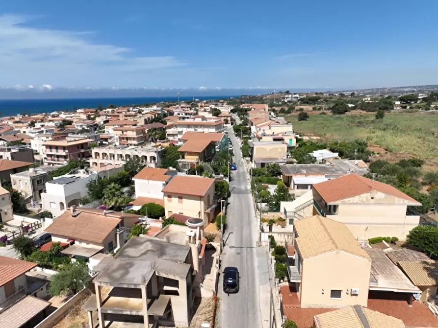 Immagine 15 di Casa indipendente in vendita  in Via dei Navigatori a Modica