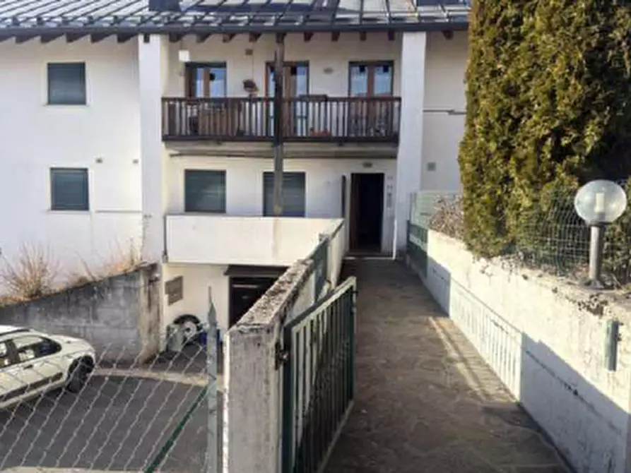Immagine 2 di Appartamento in vendita  in Viale Tiziano, 3 a Domegge Di Cadore