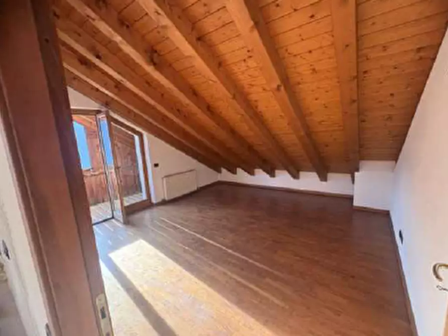 Immagine 6 di Appartamento in vendita  in Viale Tiziano, 3 a Domegge Di Cadore