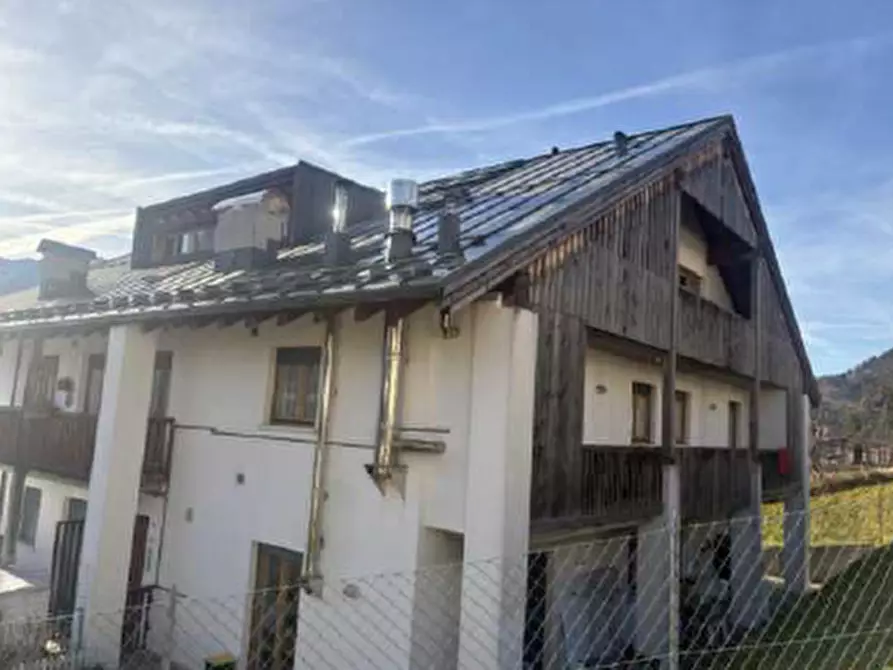 Immagine 2 di Appartamento in vendita  in Viale Tiziano, 3 a Domegge Di Cadore