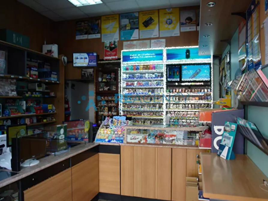 Immagine 2 di Attività commerciale in vendita  a Creazzo
