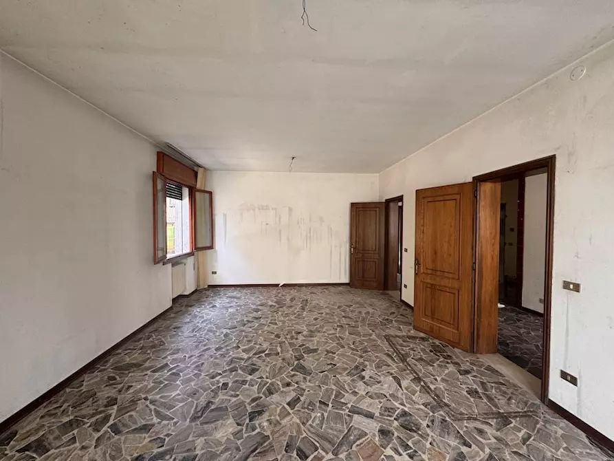 Immagine 3 di Casa indipendente in vendita  a Campolongo Maggiore