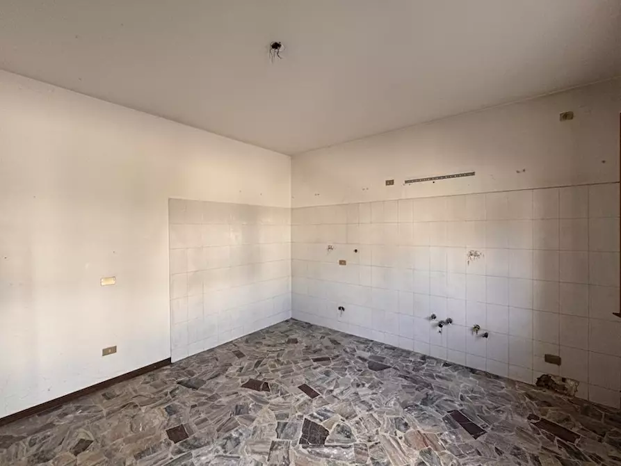 Immagine 5 di Casa indipendente in vendita  a Campolongo Maggiore