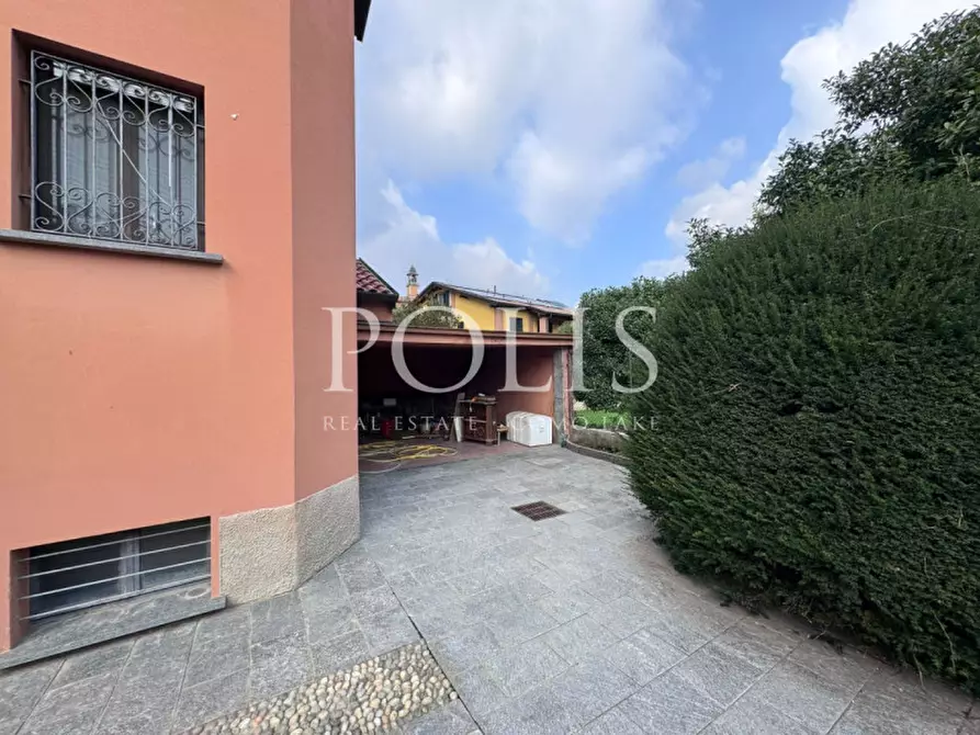 Immagine 13 di Casa indipendente in vendita  a Eupilio