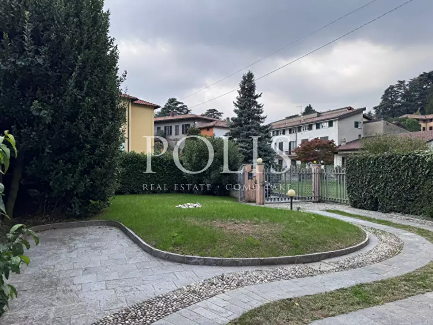 Immagine 15 di Casa indipendente in vendita  a Eupilio