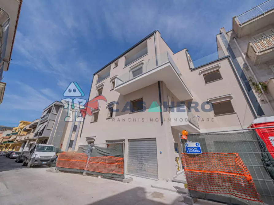 Immagine 1 di Appartamento in vendita  in Via Palmiro Togliatti a Bagheria