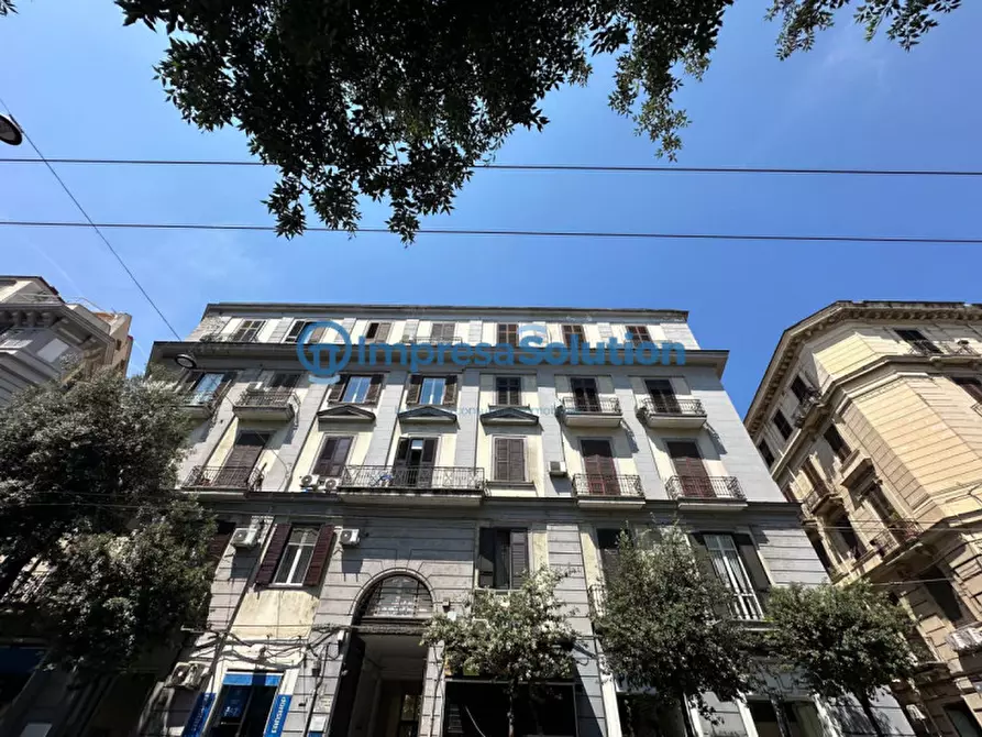 Immagine 2 di Negozio in affitto  in Corso Giuseppe Garibaldi a Napoli