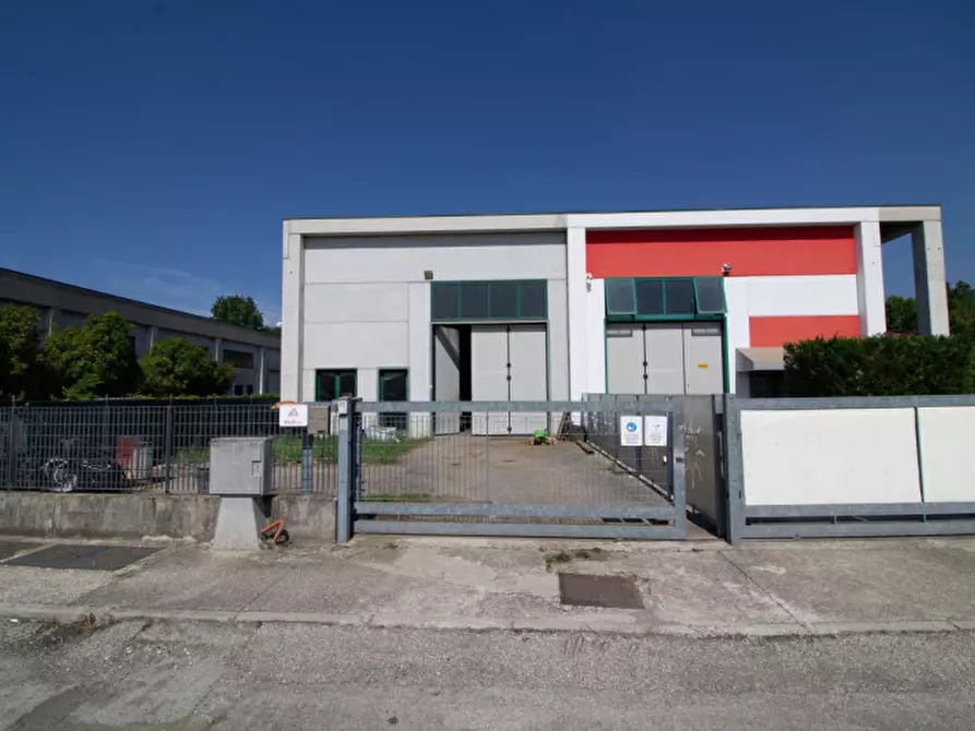 Immagine 1 di Capannone industriale in affitto  in Via Grimani a Battaglia Terme