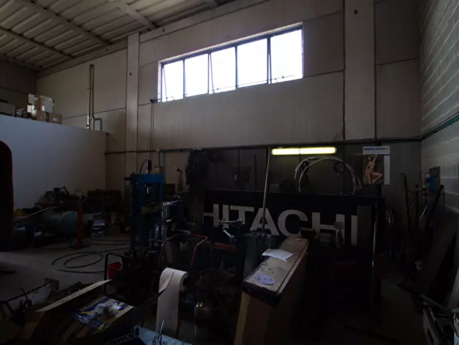 Immagine 15 di Capannone industriale in affitto  in Via Grimani a Battaglia Terme