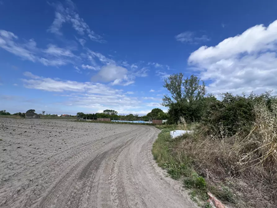 Immagine 3 di Terreno in vendita  in Via Francesco Morosini a Chioggia