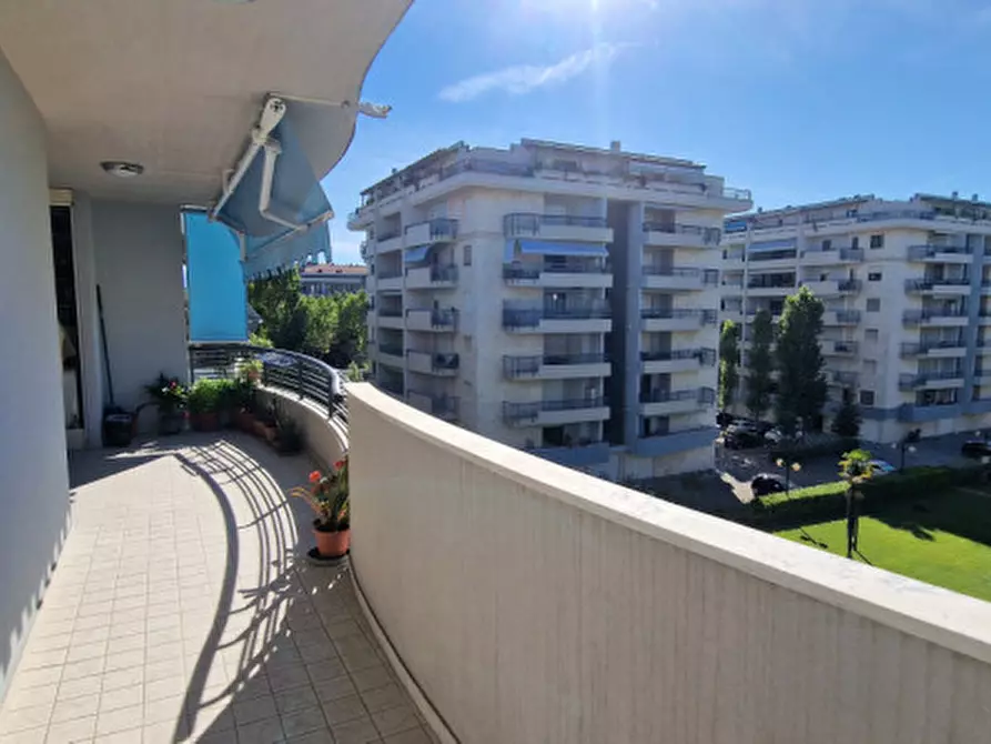 Immagine 6 di Appartamento in vendita  in via Lussemburgo a Montesilvano