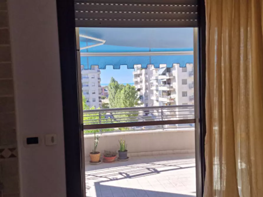 Immagine 12 di Appartamento in vendita  in via Lussemburgo a Montesilvano