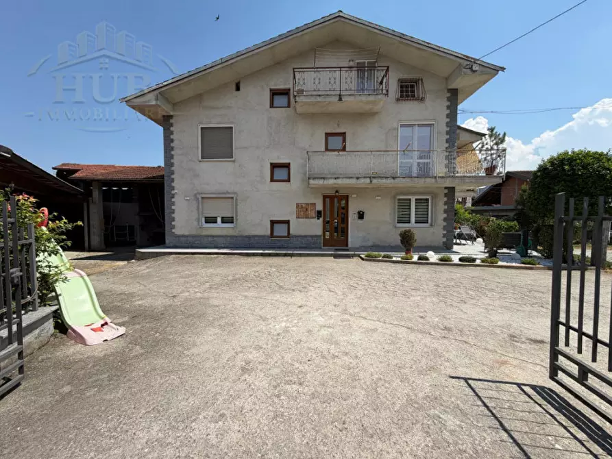 Immagine 1 di Appartamento in vendita  in via umberto primo 11 a Bernezzo