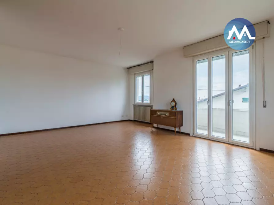 Immagine 8 di Casa bifamiliare in vendita  in strada san giovanni in marignano a Tavullia