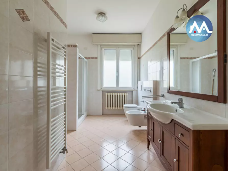 Immagine 15 di Casa bifamiliare in vendita  in strada san giovanni in marignano a Tavullia