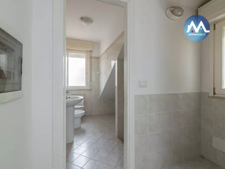 Immagine 27 di Casa bifamiliare in vendita  in strada san giovanni in marignano a Tavullia