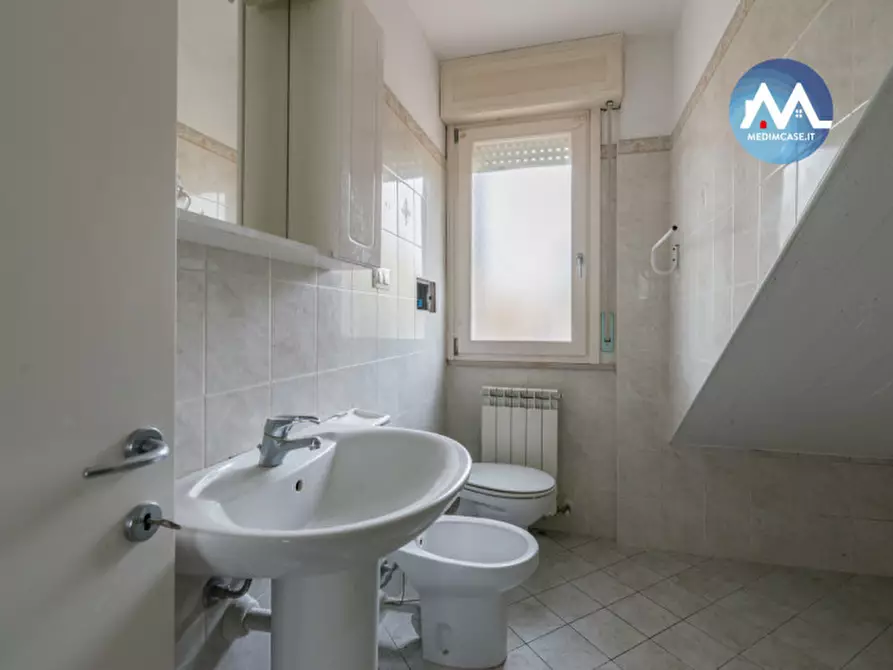 Immagine 28 di Casa bifamiliare in vendita  in strada san giovanni in marignano a Tavullia