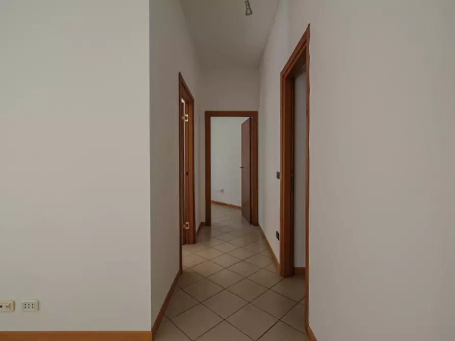 Immagine 4 di Ufficio in affitto  in Stradella Della Racchetta 22 a Vicenza