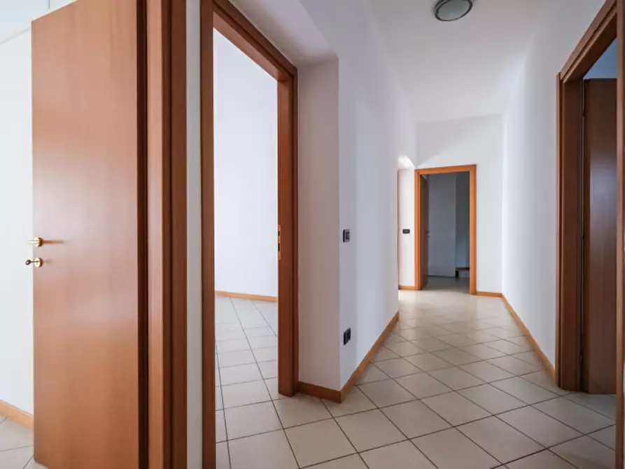 Immagine 15 di Ufficio in affitto  in Stradella Della Racchetta 22 a Vicenza