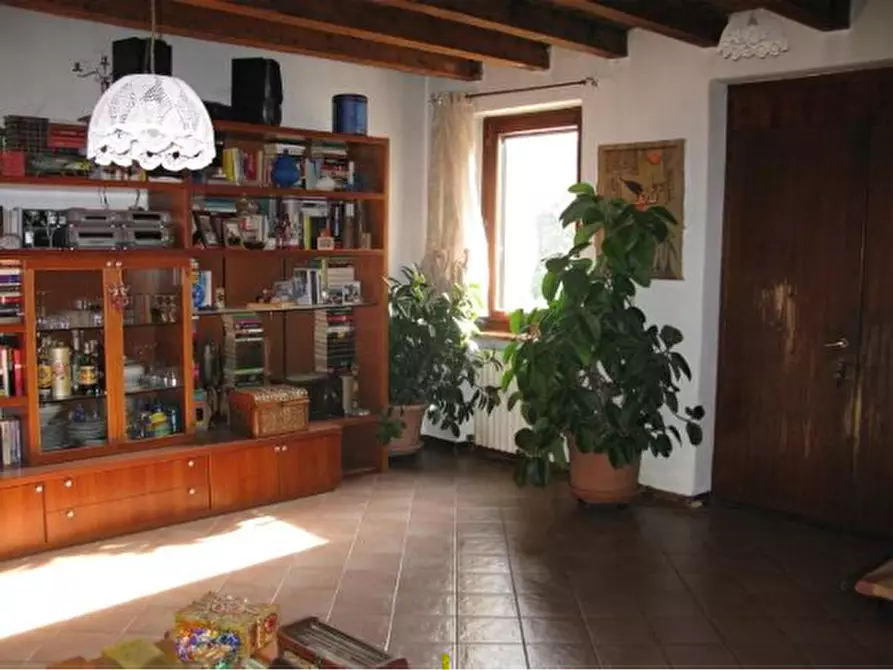 Immagine 2 di Casa indipendente in vendita  in Localita' Maria dei Pigni 4 a Illasi