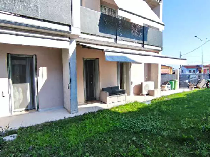 Immagine 8 di Appartamento in vendita  in Via IV Novembre 31A a Nogarole Rocca