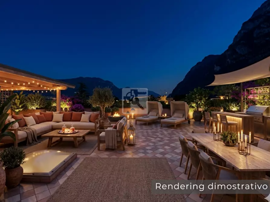Immagine 2 di Appartamento in vendita  a Riva Del Garda