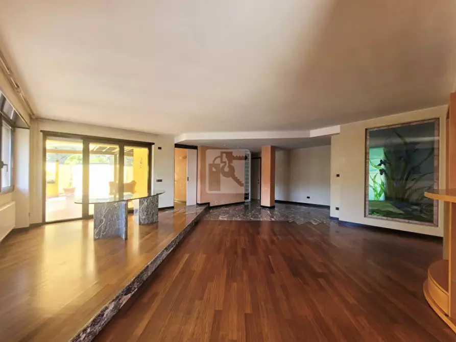 Immagine 9 di Appartamento in vendita  a Riva Del Garda