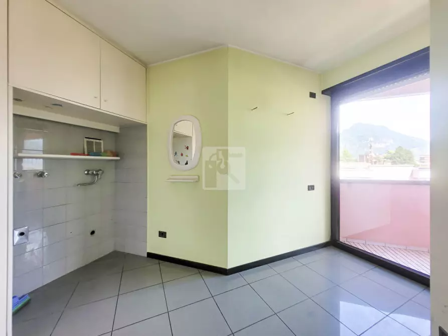 Immagine 29 di Appartamento in vendita  a Riva Del Garda
