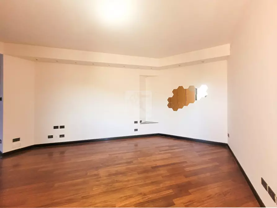Immagine 33 di Appartamento in vendita  a Riva Del Garda