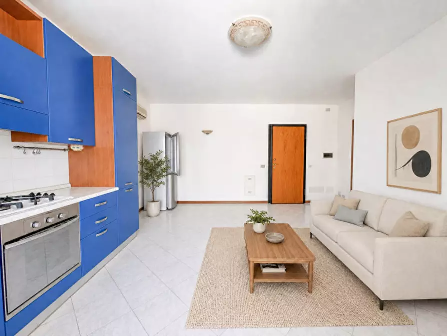Immagine 1 di Appartamento in vendita  in Via Giuseppe Verdi a Dello