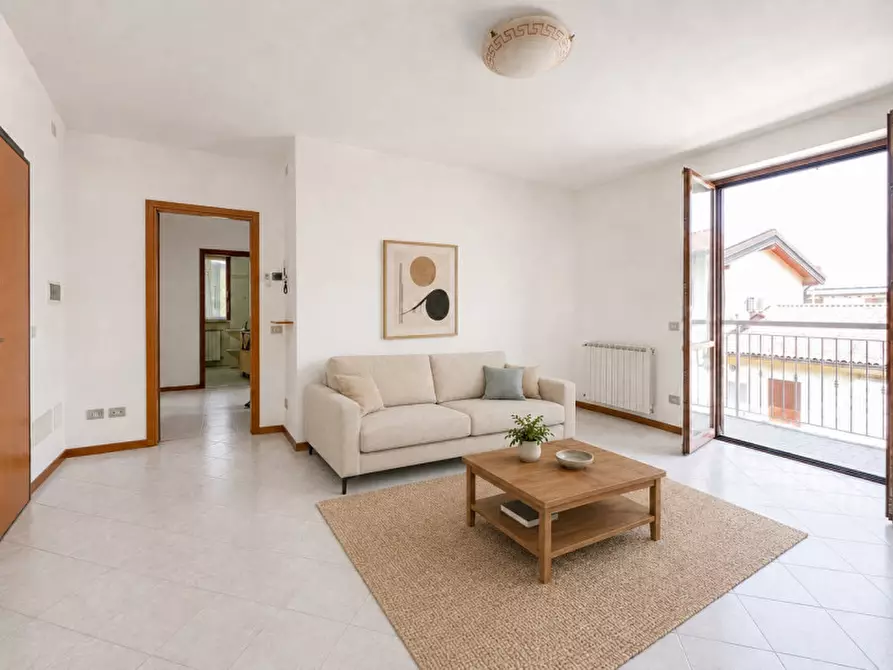 Immagine 2 di Appartamento in vendita  in Via Giuseppe Verdi a Dello