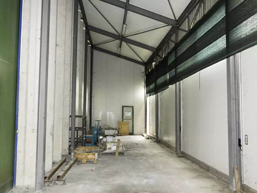Immagine 4 di Capannone industriale in vendita  in Via Vecchia Milanese, 15, 21040 Venegono Inferiore VA, Italia a Venegono Inferiore