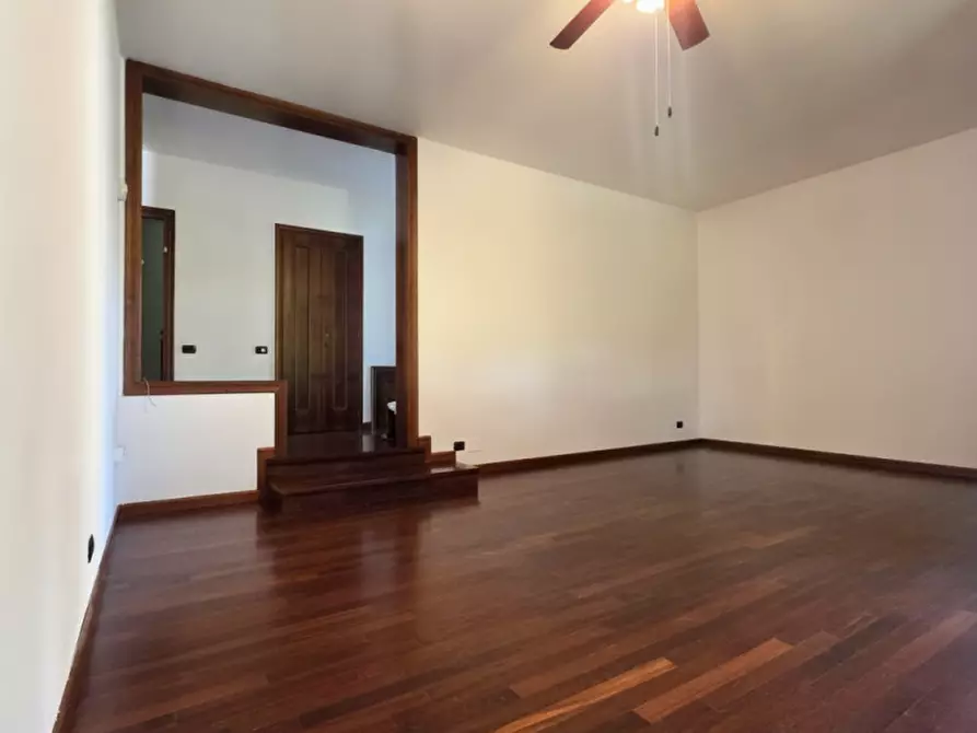 Immagine 5 di Casa indipendente in vendita  in Viale Francesco Crispi a Costabissara