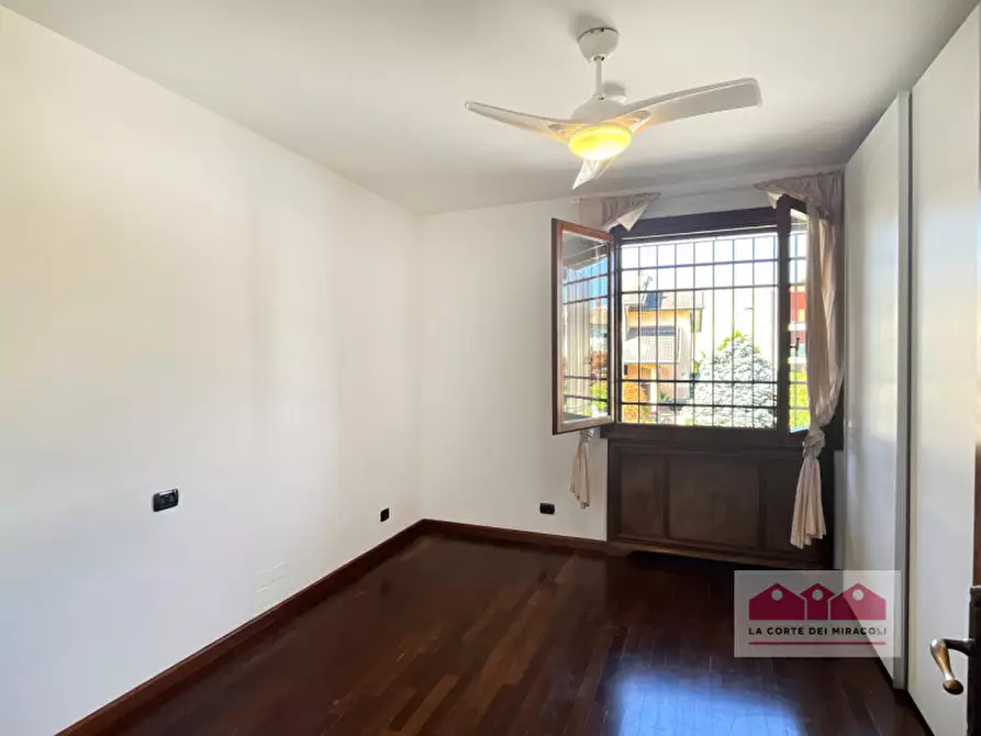 Immagine 14 di Casa indipendente in vendita  in Viale Francesco Crispi a Costabissara