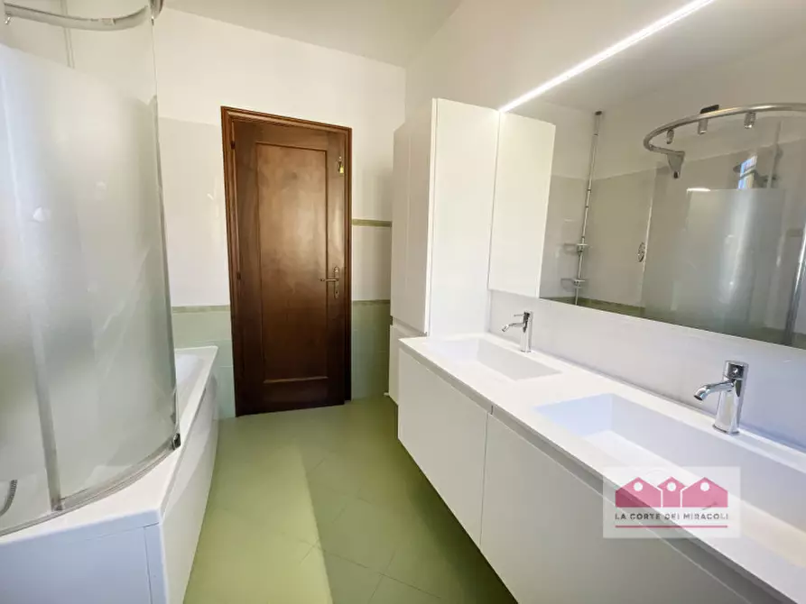 Immagine 16 di Casa indipendente in vendita  in Viale Francesco Crispi a Costabissara