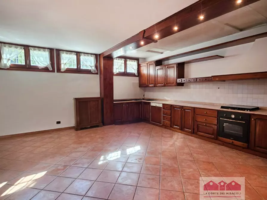Immagine 23 di Casa indipendente in vendita  in Viale Francesco Crispi a Costabissara