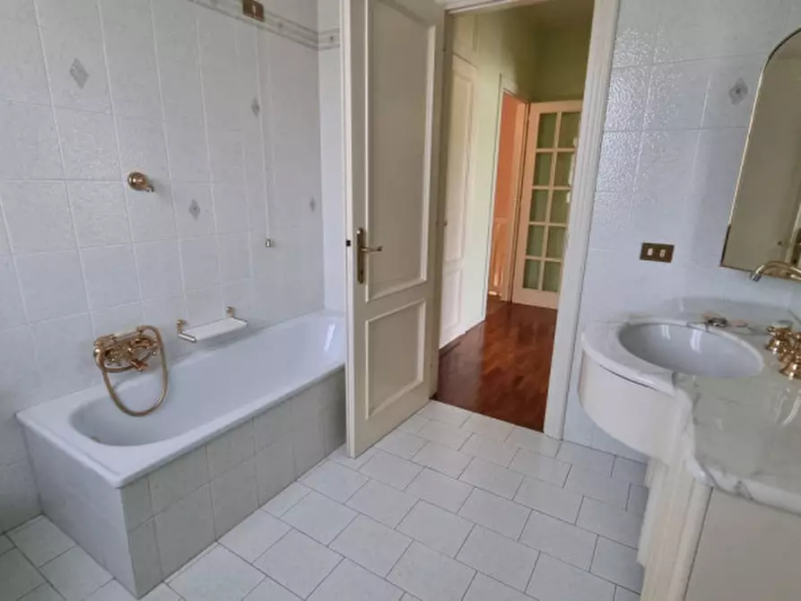 Immagine 12 di Casa bifamiliare in vendita  in Via Moruzzi a Campagnola Emilia