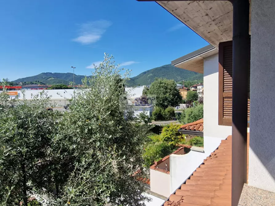Immagine 4 di Casa bifamiliare in vendita  in Viale Italia a Gussago