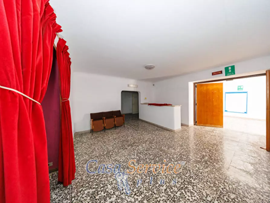 Immagine 36 di Negozio in vendita  in Via della Resistenza a Presicce-Acquarica