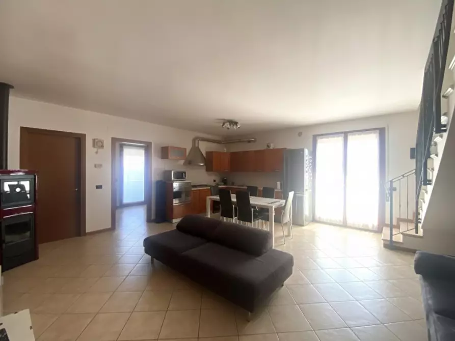 Immagine 1 di Appartamento in vendita  in Via Aldo Moro a Veggiano