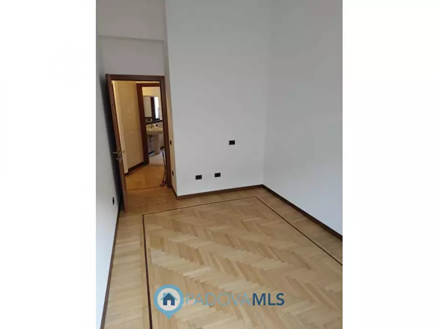 Immagine 16 di Appartamento in affitto  in Via Beato Luca Belludi a Padova