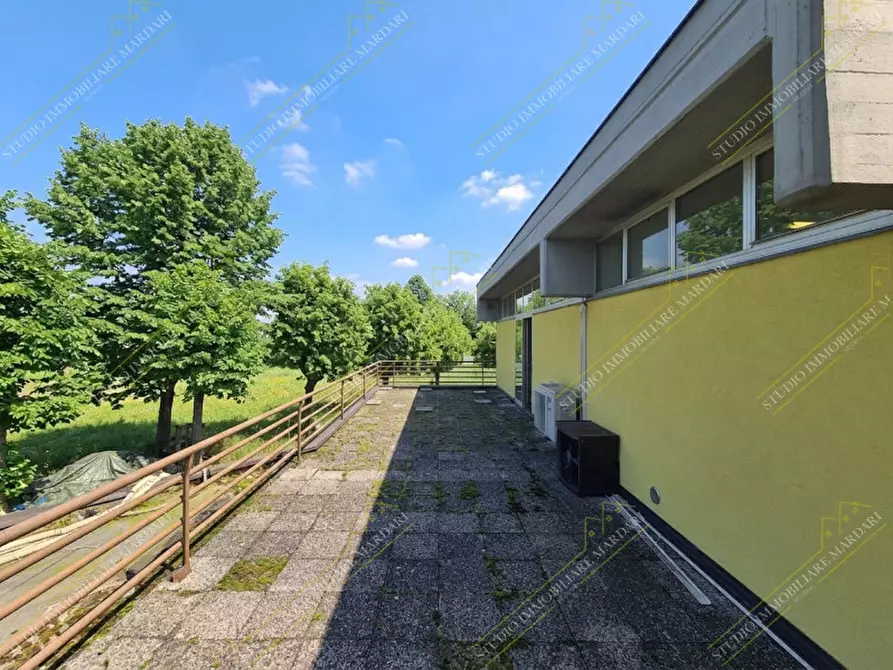Immagine 19 di Ufficio in vendita  in strada per cognento 138 a Modena