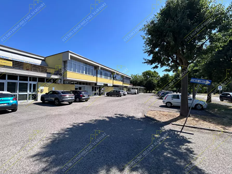 Immagine 47 di Ufficio in vendita  in strada per cognento 138 a Modena