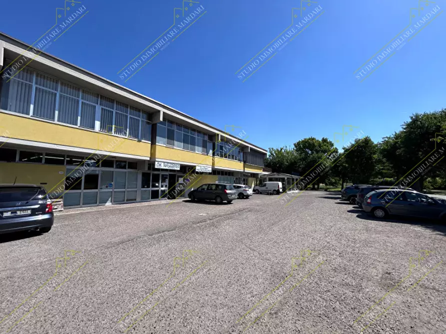 Immagine 48 di Ufficio in vendita  in strada per cognento 138 a Modena
